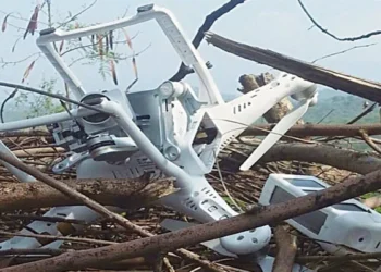 ایل او سی پر بھارتی فوج کا دوسرا کواڈ کاپٹر بھی مار گرایا گیا، پاک فوج کا مؤثر جواب