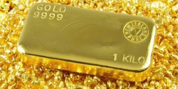 پاکستان میں سونے کی قیمت میں زبردست کمی! فی تولہ سونا ہزاروں روپے سستا