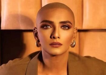 اکشے کمار کی ساتھی اداکارہ شانتی پریا نے اپنا سر منڈوا لیا