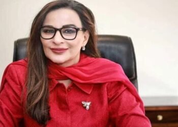 ہمارا جینا اور مرنا پانی سے جڑا ہے” ، شیری رحمان کا سندھ کے پانی کے مسئلے پر بڑا بیان