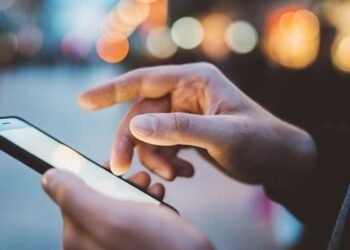 کراچی: رائیڈر رائیڈ کے ساتھ قمیض اور موبائل بھی لے اُڑا