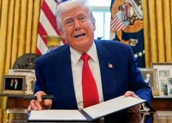 ٹرمپ کیلئے شاور پریشر میں کمی کے باعث نہانا دشوار، نیا ایگزیکٹیو آرڈر جاری