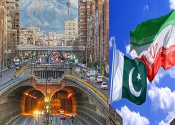 ایران میں پھنسے پاکستانی طلباء و طالبات کا قافلہ تہران سے وطن واپس روانہ