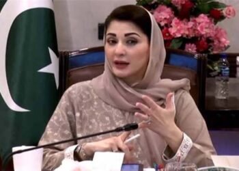 وزیراعلیٰ پنجاب مریم نواز کی طبیعت ناساز، تقریب کے دوران اچانک روانہ ہونا پڑا