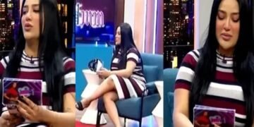 متھیرا ایک مرتبہ پھر بولڈ لباس کی وجہ سے سوشل میڈیا پر تنقید کی زد میں