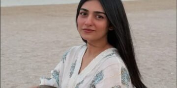 فیمنسٹ بیوی اور ماں ہونے کے کردار کو کمتر سمجھتی ہیں، میں اس سوچ سے متفق نہیں: سارہ خان