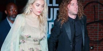 امریکی اداکارہ پیرس جیکسن اور اداکار جسٹن لانگ نے منگنی ختم کر دی