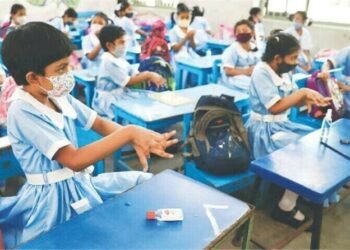 کراچی کے سرکاری اسکولوں میں 25 فیصد بچوں کی ذہنی و جسمانی نشوونما میں تاخیر کا خدشہ: تحقیق