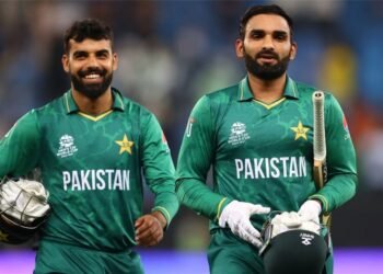 آصف علی کا انٹرنیشنل کرکٹ سے ریٹائرمنٹ کا اعلان، ساتھی کھلاڑیوں کی نیک تمنائیں