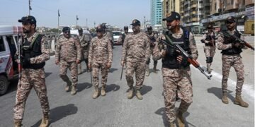 کراچی میں رینجرز کی تعیناتی میں مزید ایک سال کی توسیع