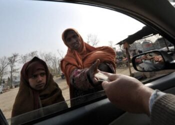 بھیک مانگنے پر ہزاروں پاکستانیوں کی مختلف ممالک سے ڈی پورٹیشن کا انکشاف