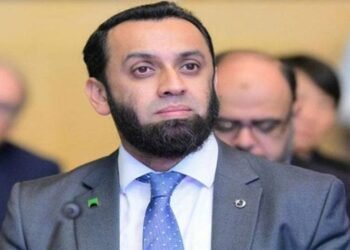 اڈیالہ جیل کے باہر روزانہ کا تماشا نہیں ہوگا، ، آج سے عظمیٰ خان کی ملاقات بھی بند: عطا تارڑ