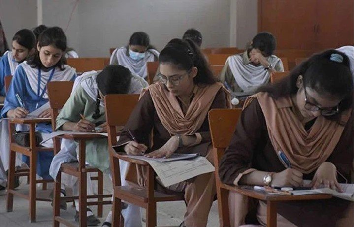 ملک بھر میں میٹرک کی سطح پر دو نئے تعلیمی گروپس شامل کرنے کی تجویز