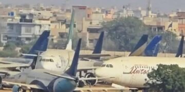 کراچی ائیرپورٹ پر کئی سال سے کھڑے ناکارہ طیارے ہٹانے کا فیصلہ
