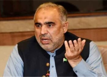 ’کسی میں جرات نہیں کہ خیبرپختونخوا میں گورنر راج لگائے‘:اسد قیصر