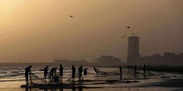 بھارت نے روزگار کی تلاش میں جانے والے 11 پاکستانی ماہی گیر گرفتار کرلیے