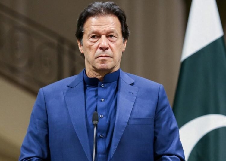 عمران خان کے کہنے پرہی ان کو آنکھ کے پروسیجر کے لیے پمز لے جایا گیا، وزیر قانون